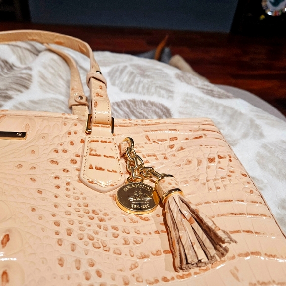 Brahmin Purse - Picture 2 of 6